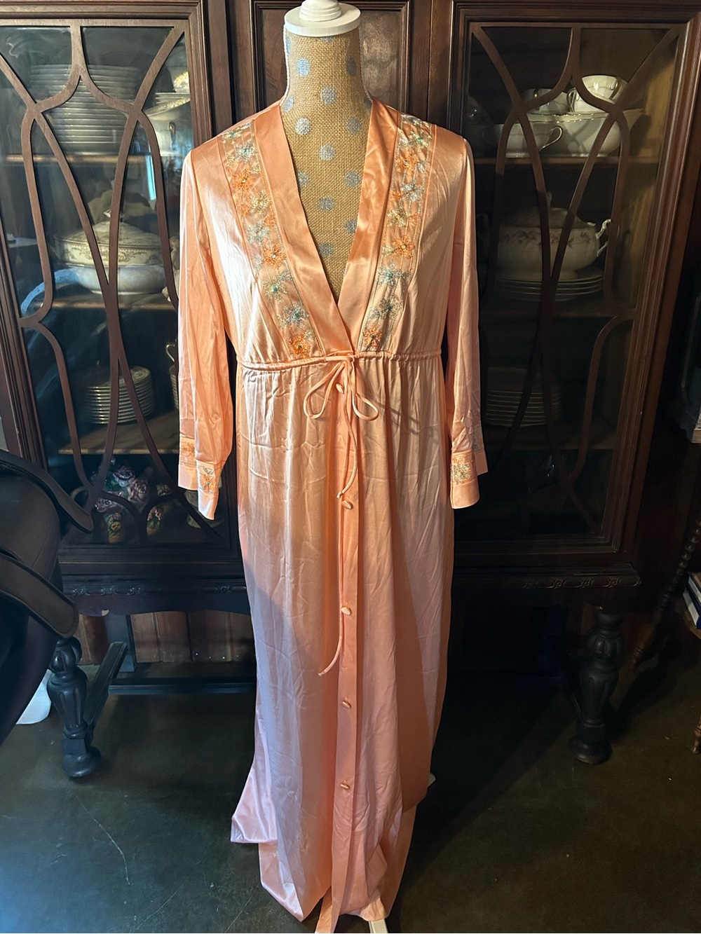 Vintage jcpenney Peach Satin Embroidered Tie-Waist Long Robe